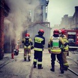 Pożar archiwum Lubuskiego Urzędu Wojewódzkiego w Gorzowie. Na miejscu są strażacy