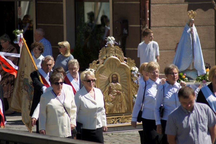 Boże Ciało w Kaliszu. Procesja ulicami miasta