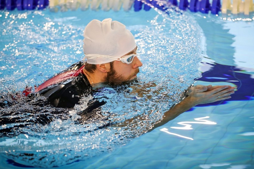 Indoor Triathlon Gdynia 2022. Małżeństwo Biegałów najlepsze w pierwszych zawodach cyklu WYNIKI