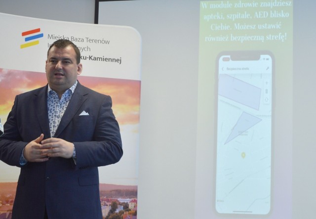 W Skarżysku - Kamiennej już działa aplikacja mobilna "Moja Okolica". Do jej darmowego pobierania i korzystania zachęca prezydent Konrad Kronig.