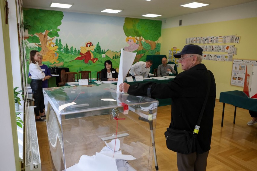 W Tarnowie do godz. 17 zagłosowało niewiele ponad 35 proc....