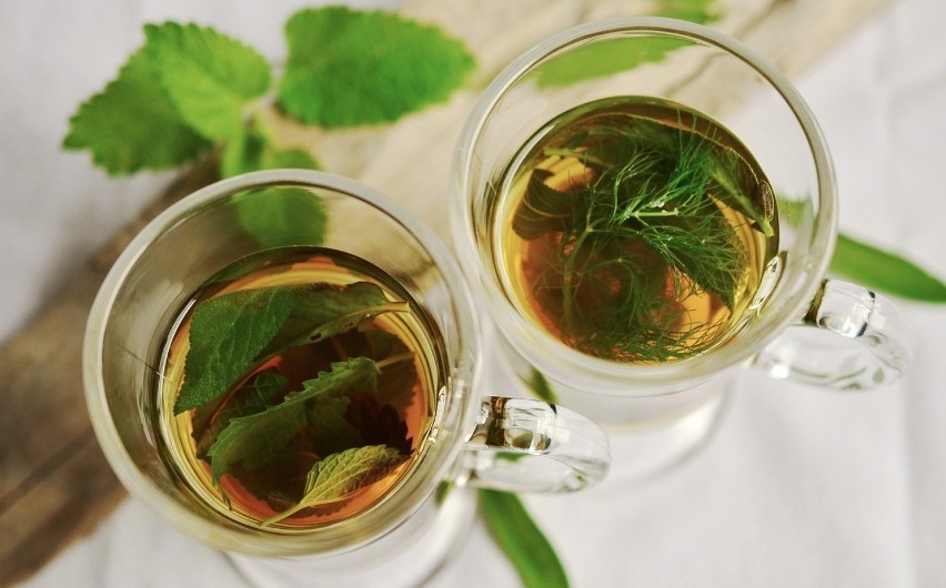 Herbaty ziołowe:...