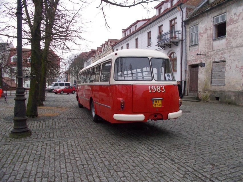 Zabytkowy autobus w Płocku. Przejechaliśmy się legendą z...