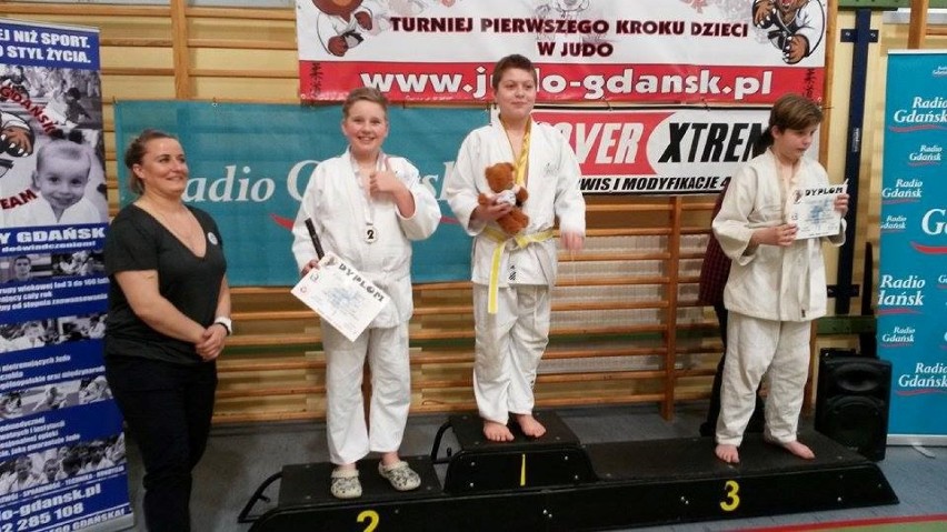 17-stu judoków UKS Simba Reda stanęło na podium