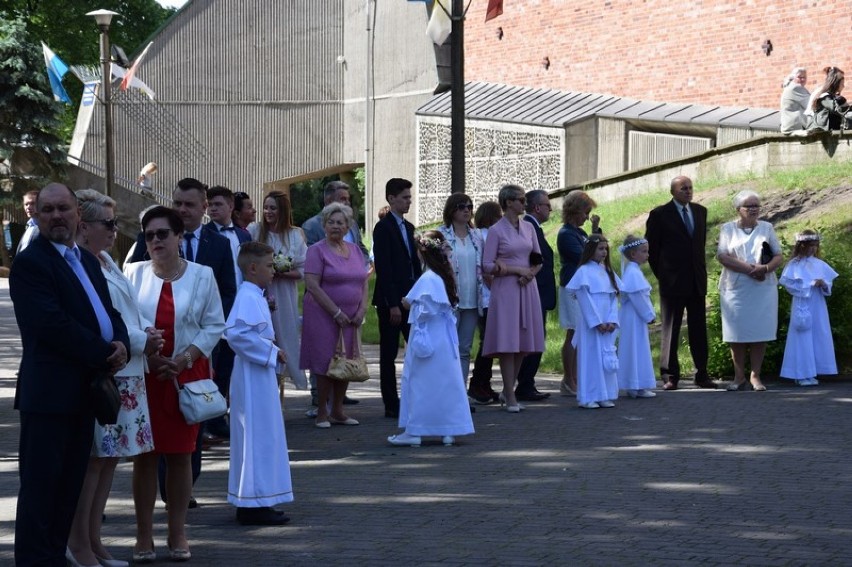 Pierwsza Komunia 2018 w parafii św. Antoniego w Zduńskiej Woli [zdjęcia]