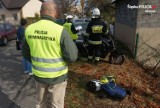 Wypadek motocyklisty w Puszczewie. Wjechał w autokar. Droga na Herby zablokowana FOTO