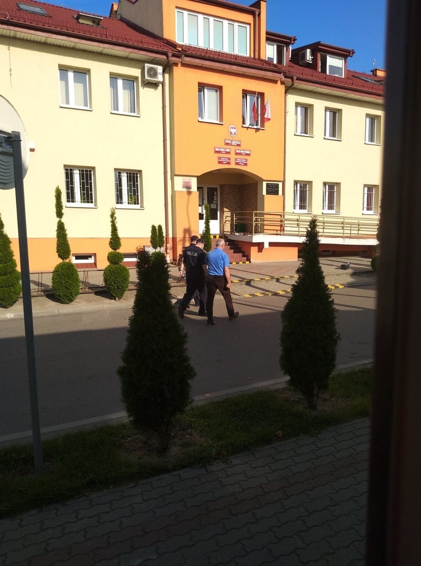 Komenda policji w Lipnie otrzymała informację, że w budynku...