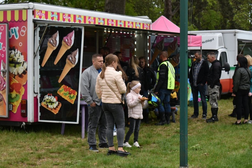 Motomajówka Niechanowo. Parada ulicami "różanej" gminy