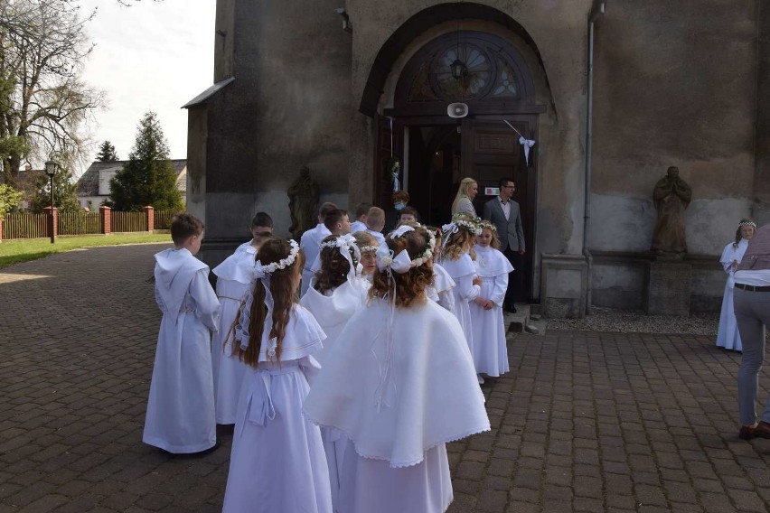 Pierwsza komunia święta odbyła się w parafii w Mieścisku 