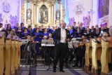 Rumia. Wyjątkowy koncert w Kościele pw. Podwyższenia Krzyża Świętego uświetnił 100-lecie Zespołu Śpiewaczego Św. Cecylia | ZDJĘCIA, WIDEO
