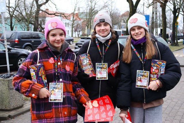 Trwa 32. finał WOŚP w Łęczycy. Na ulice wyruszyło ponad 70 wolontariuszy --> ZDJĘCIA