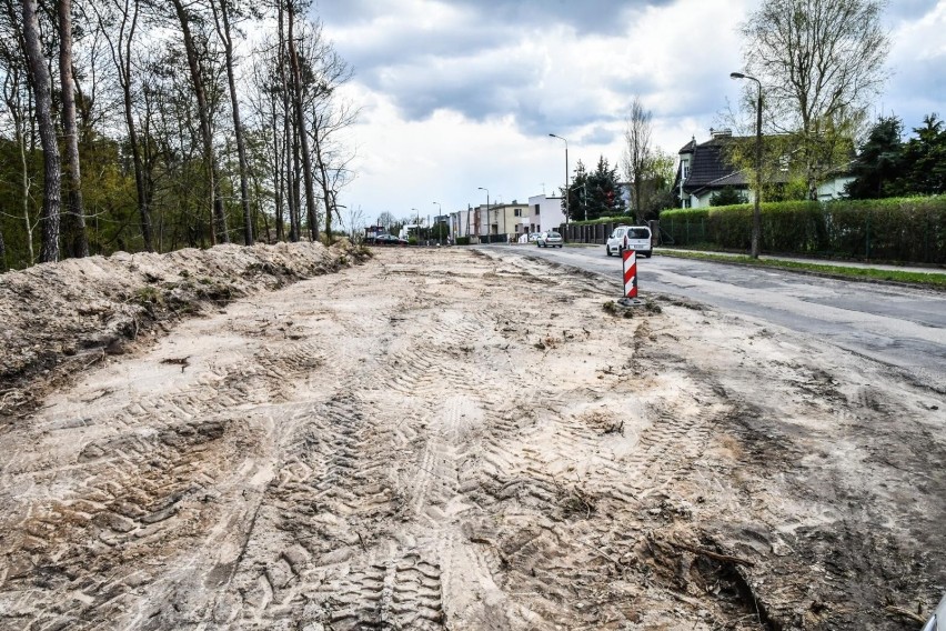 W poprzednich latach wyremontowany został odcinek ul....