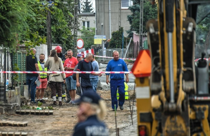 Po godzinie 9 strażacy zostali wezwani na ulicę Leszczyna w...