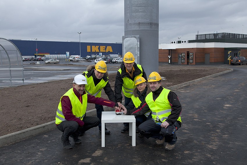 Wrocław: Nowa Ikea będzie otwarta na wiosnę. Wieża już stoi