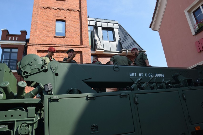 Obchody Święta Wojska Polskiego w Szczecinku. Razem z naszą armią [zdjęcia]