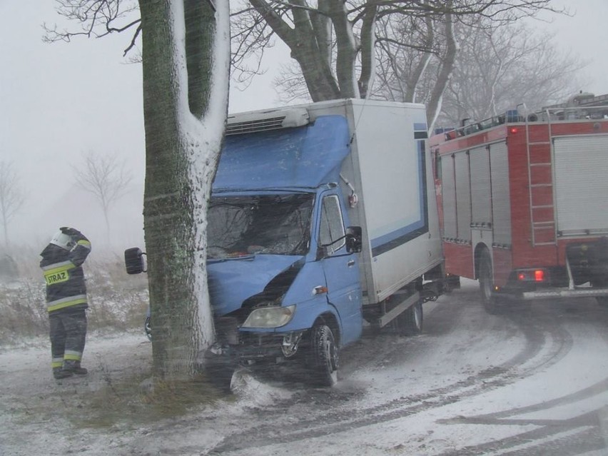 Wypadek na drodze Łebcz - Strzelno, orkan Ksawery 2013