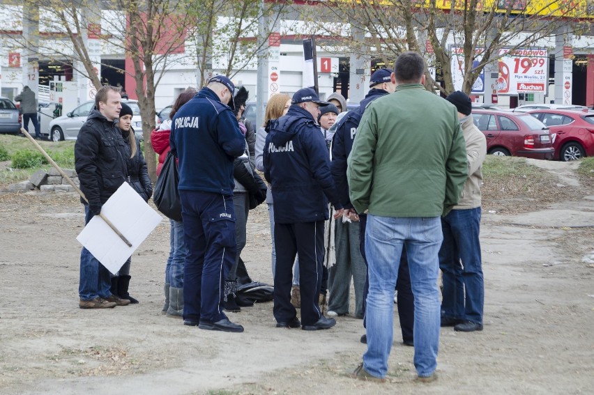 Pikieta pod cyrkiem Zalewskim