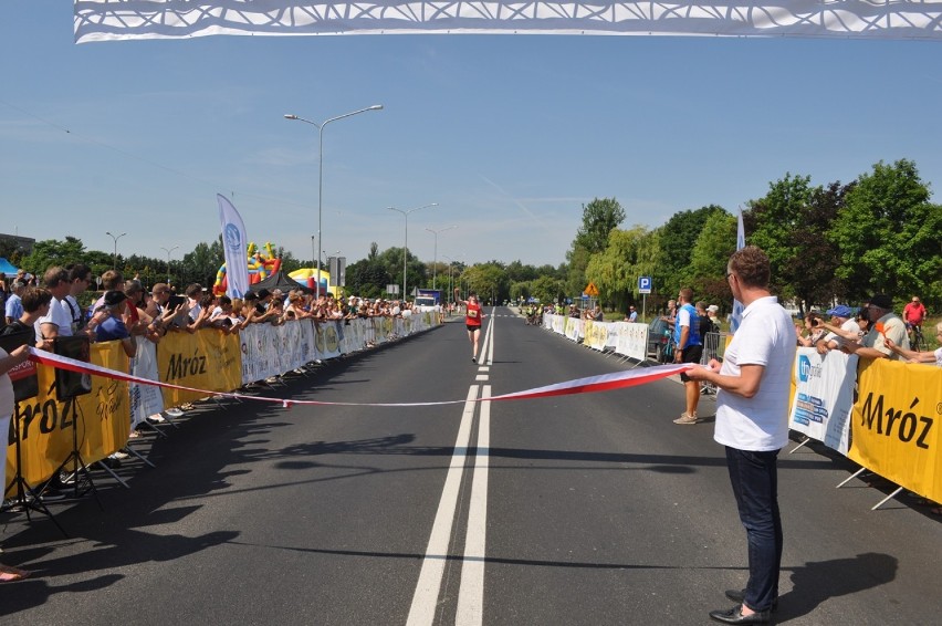 Na mecie 7. Mróz Śrem Półmaratonu. Pokonanie trasy było...