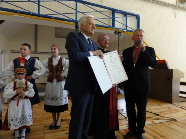 Czerwiec, Łęgowo. Prof. Jerzy Buzek Człowiekiem Pojednania 2015