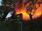 Pożar w gminie Choczewo. W Ciekocinku paliła się drewniana szopa | ZDJĘCIA