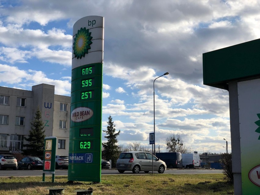 WRZEŚNIA: Ceny paliw w naszym mieście. Czy poszły w górę?