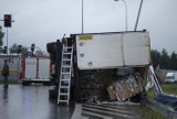 Wypadek ciężarówki w Lubiczu Dolnym [ZDJĘCIA]