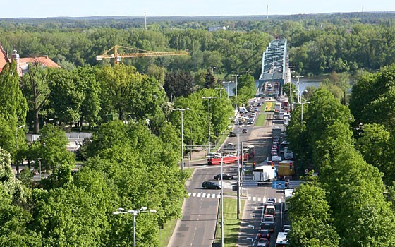 Konsultacji jest poddawanych 6 propozycji przebudowy Placu Rapackiego w Toruniu