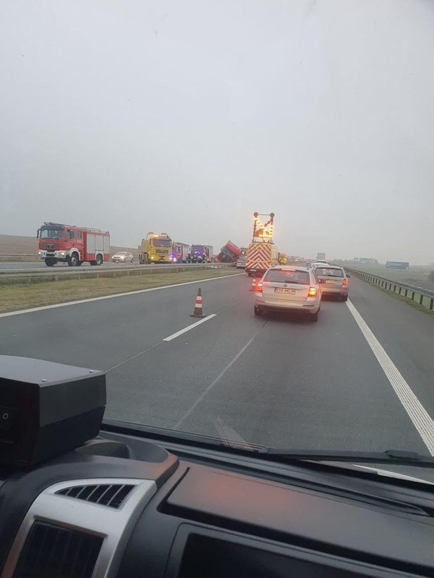 Wypadek tira na A4 w Mysłowicach