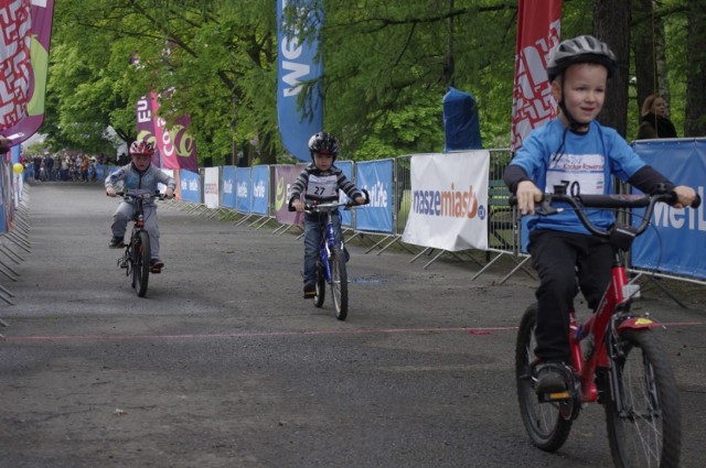 Wyścigi Rowerkowe w Łodzi. Kilkaset dzieci ścigało się w Parku Baden-Powella [ZDJĘCIA]