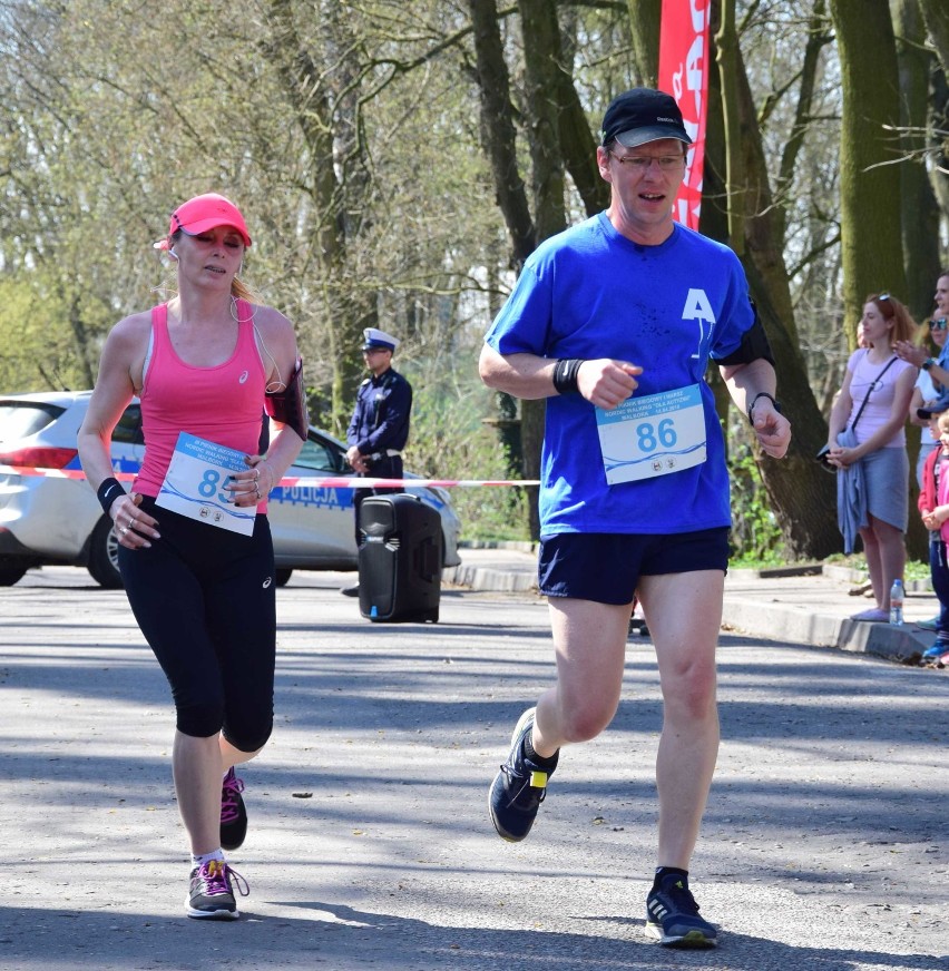 Razem i na sportowo "Dla autyzmu" w Malborku [ZDJĘCIA, cz. 2]. III Piknik Biegowy oraz Marsz Nordic Walking 