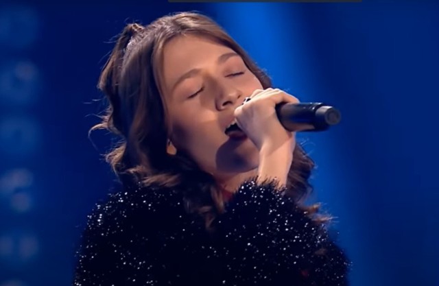 Na scenie "The Voice Kids Poland" zabrzmiał wielki przebój duetu Simon and Garfunkel, ale wersji bliższej wykonania zespołu Disturbed - brzmi opis wykonania utworu, który można posłuchać na Youtube