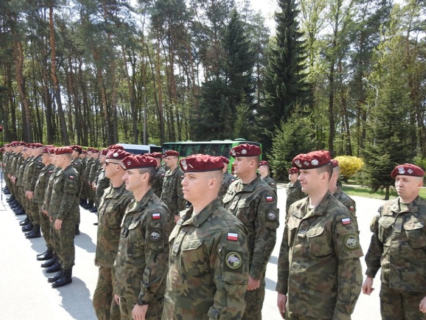 Uroczysta zbiórka wojsk inżynieryjnych 25. Brygady Kawalerii Powietrznej w Tomaszowie Maz. [ZDJĘCIA]
