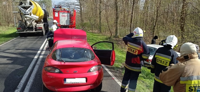 Gmina Wronki. Ford Puma wjechał w stojące w korku Audi [FOTO]