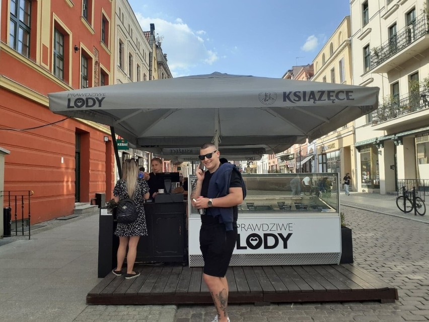 Toruń. Sezon na lody rozpoczęty na dobre. Ile kosztuje gałka? Sprawdzamy!