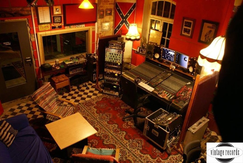 Studio Vintage Records