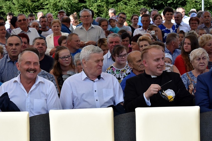 Gorlice. Senatora Stanisława Koguta pożegnamy dzisiaj w Stróżach. Rodzina prosi, by 100 miejsc w kościele, pozostawić dla nich