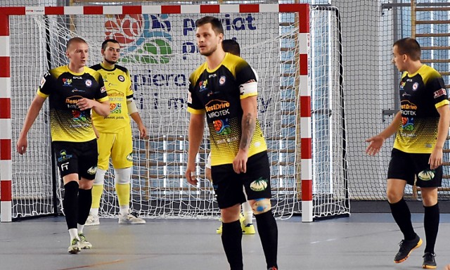 Tym razem Futsal Powiat Pilski bez punktów. Prowadzący w I lidze Widzew Futsal Łódź okazał się lepszy od ambitnie grających pilan
