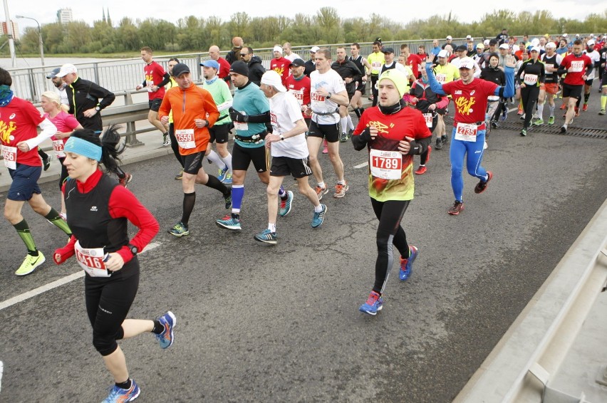 Orlen Warsaw Marathon 2016: zdjęcia uczestników biegu na 42,195 km! [GALERIA 1]