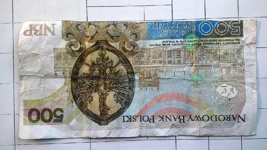 Grodzisk Wielkopolski: Posługiwał się fałszywym banknotem i wpadł w ręce policji! 