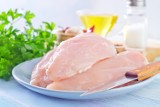 Pierś z kurczaka – ile ma kalorii? Wartość odżywcza i właściwości filetów drobiowych