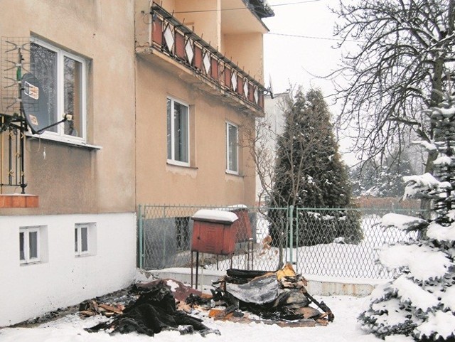 W tym domu przy ul. Śląskiej w Chrzanowie w niedzielę wieczorem zginęła 67-letnia kobieta