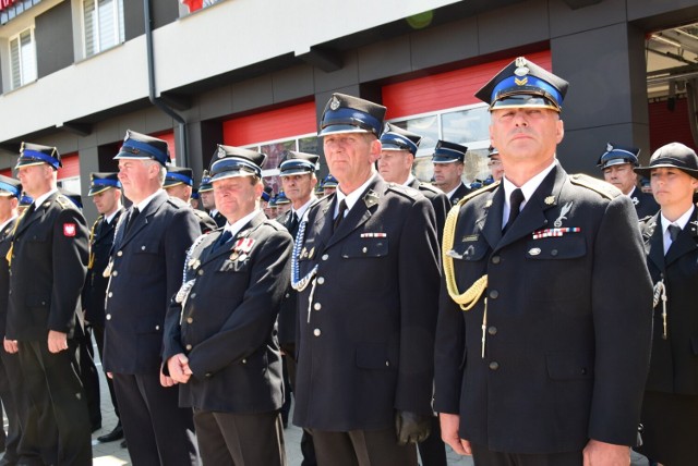 Powiatowe obchody Dnia Strażaka połączone z 30-leciem powstania Państwowej Straży Pożarnej odbyły się przy sandomierskiej Komendzie Państwowej Straży Pożarnej.