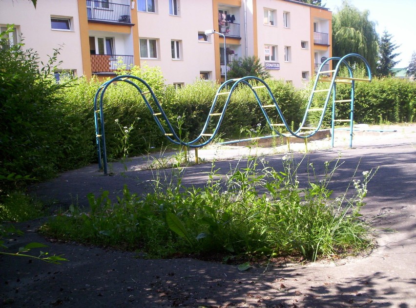 Plac "zabaw" przy ul. Skauów
