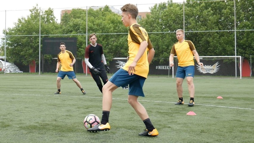 Nike zaprosiło młodego piłkarza do Moskwy 