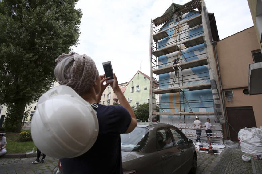 Słupsk: Przy ulicy Bema powstaje wielki mural