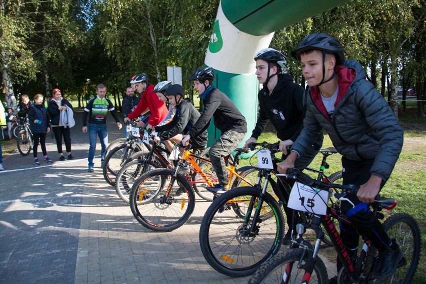 To był trzeci w tym roku wyścig IV Gminnej Szkolnej Ligi Rowerowej nad zalewem Żółtańce. Zobacz zdjęcia