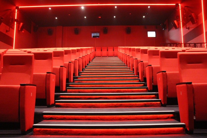 Zmodernizowane Kino Zacisze w Piekarach Śląskich jest już otwarte i ma repertuar pełen hitów