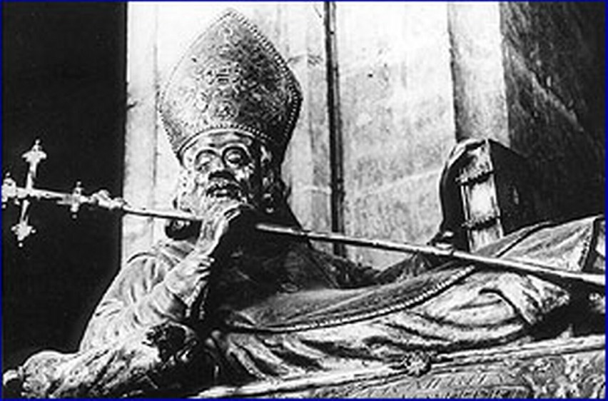 Historia Gniezna. Notre Dame i szkieły szukają świętego. Bulwersujące kradzieże w katedrze (część druga):  