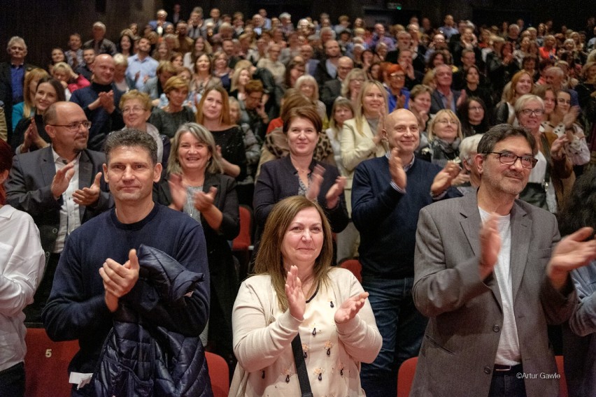 Artur Barciś i Cezary Żak rozbawili do łez publiczność w Tarnowie. Coraz bliżej finału Festiwalu Talia 2022 w Tarnowie [ZDJĘCIA]