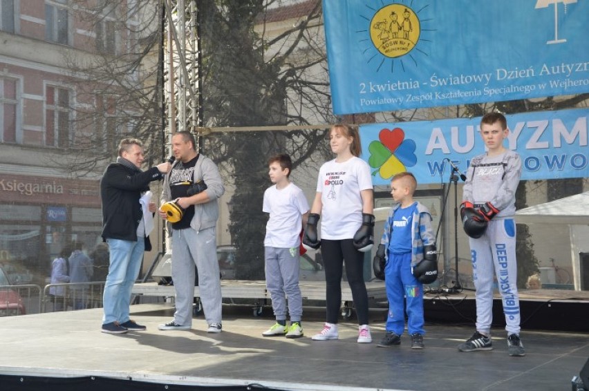 Światowy Dzień Świadomości Autyzmu w Wejherowie [ZDJĘCIA]